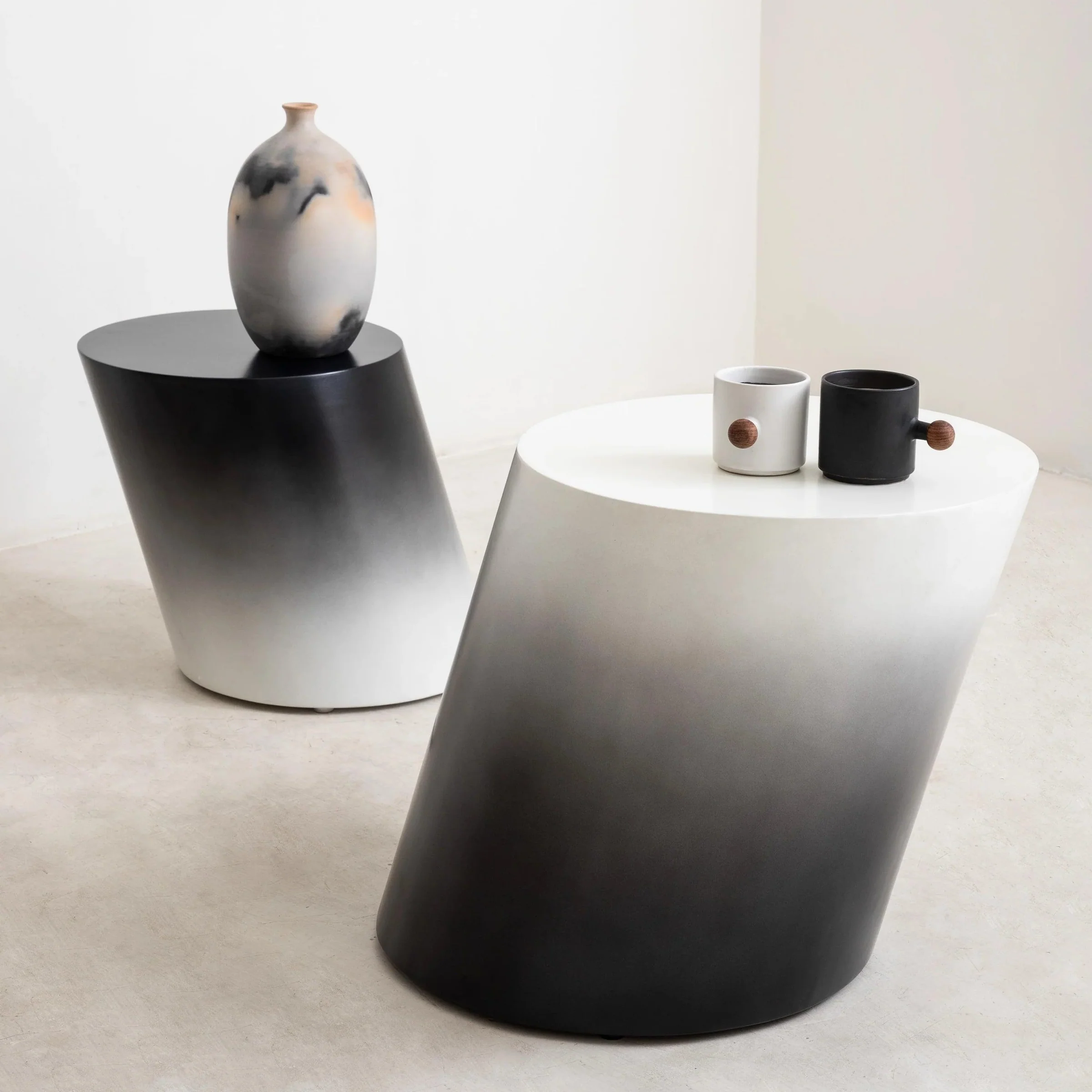 Smoked Side Table Seti